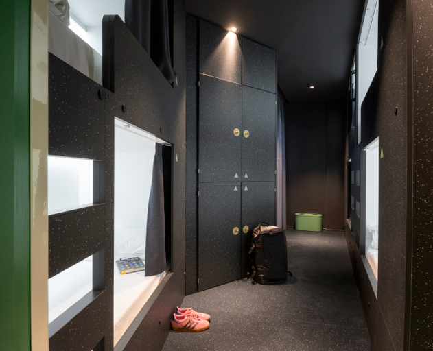 Exterior & Views 2, Amistat City Hostel Barcelona, Barcelona