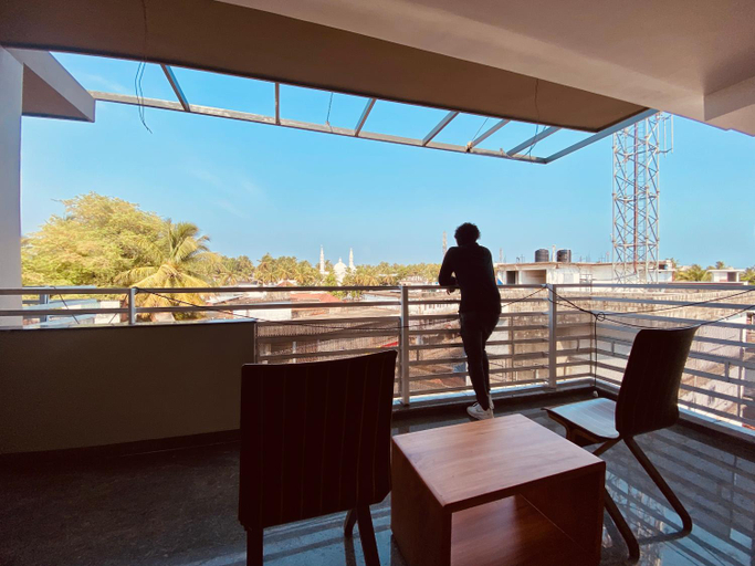 Others 4, Luxe Inn, Kannur