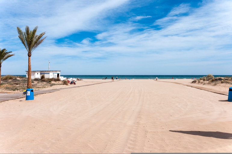 Room 2, Oreneta in Grau i Platja, Valencia