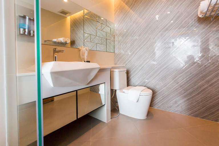 Bathroom 3