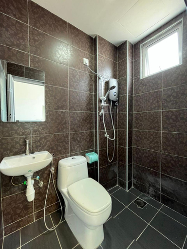 Bathroom 2, Langkawi - Simfoni Beliza L4, Langkawi