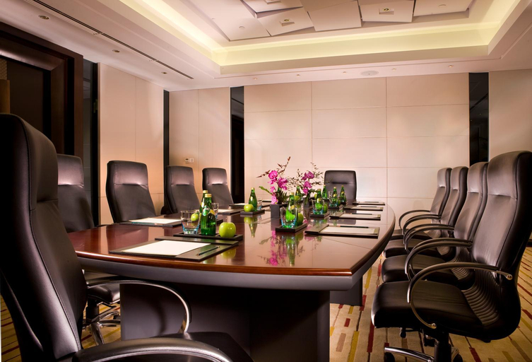 Business Facilities 25