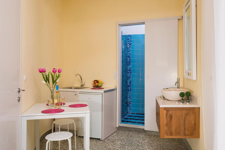 Others 5, Penelopi Rooms, Crete