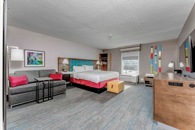 Bedroom 3, Hampton Inn Morgantown, Monongalia