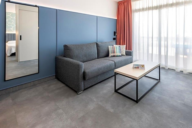 Others 4, Aparthotel Marinada, Tarragona