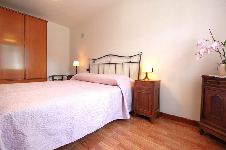 Bedroom 3, Apartment With Garden, Del Corlo Lake, Belluno, Vicenza