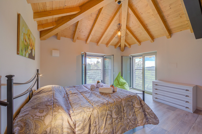 Room 4, Ricomilla Holiday-finestra Sul Verde-, Brescia