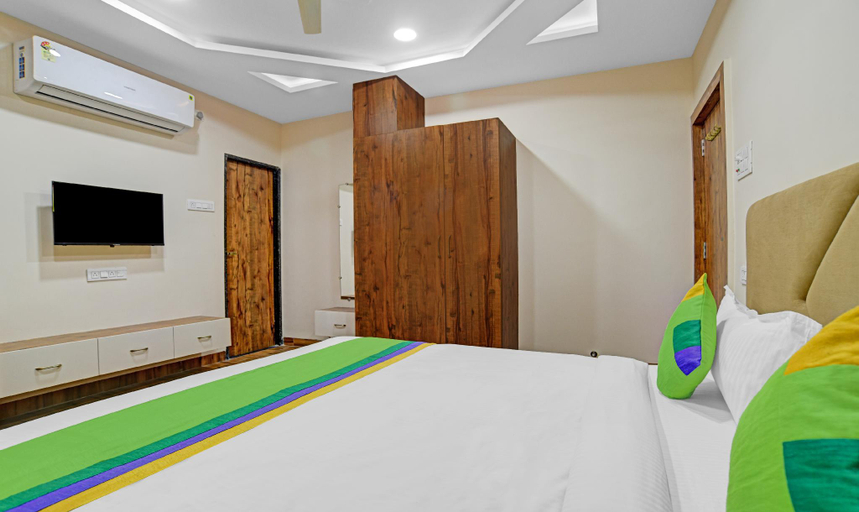 Bedroom 2, Treebo Nirvana Elite, Indore