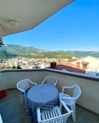 Others 2, Apartments Popovic