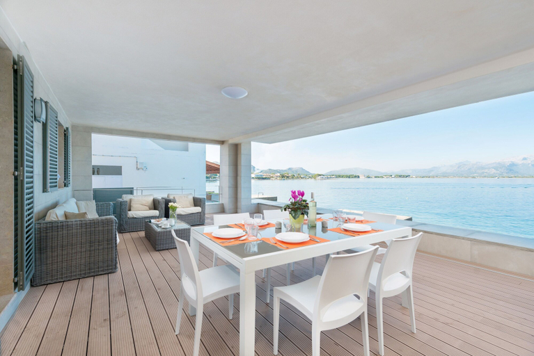 Others 4, Villa Aixa in Alc dia, Baleares
