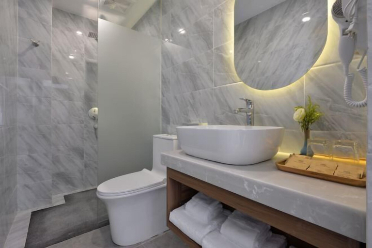 Bathroom 3, Kunmin Xiangmei Bangpo Hotel, Kunming