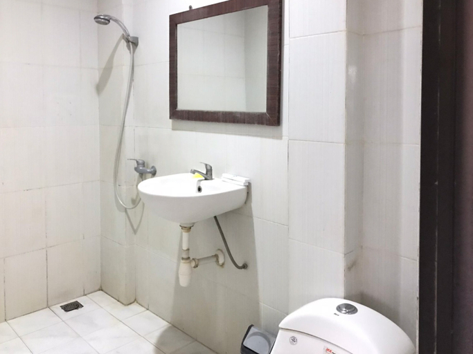 Bathroom 3, Mirabell Hotel RedPartner, Malang