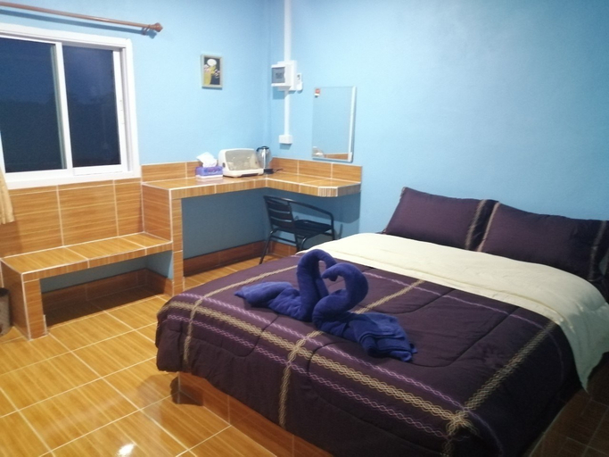 Bedroom 2, Suansubtawee Resort, Waeng
