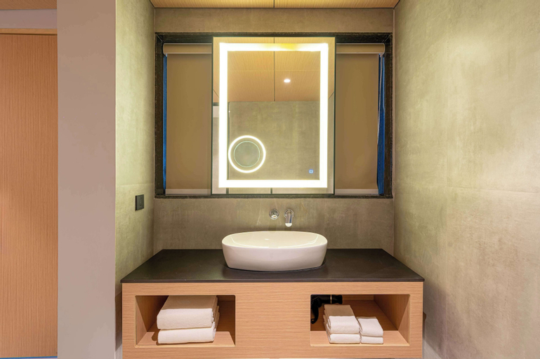 Bathroom 7