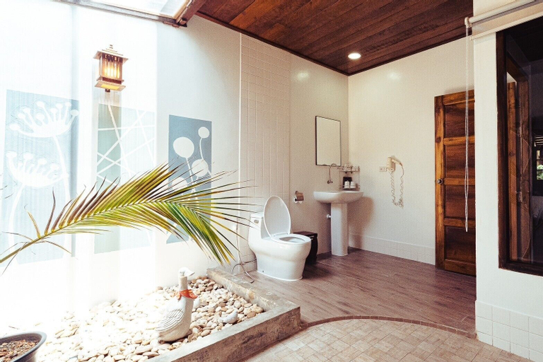 Bathroom 17