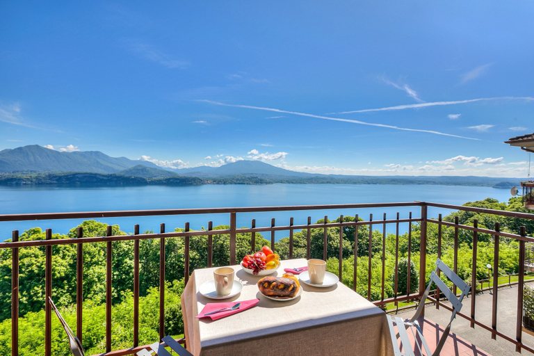 Room 3, The Golden View in Olbia, Verbano-Cusio-Ossola