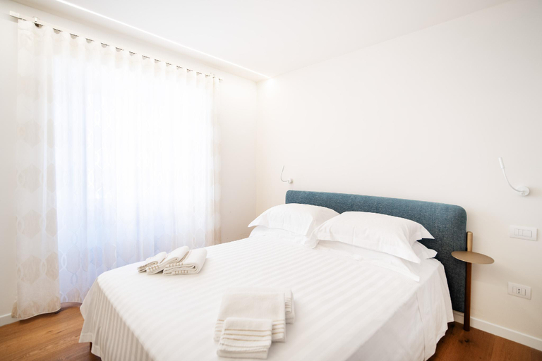Others 5, Duomo B&B, Teramo