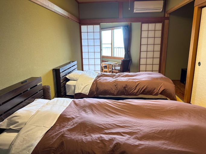 Bedroom 3, 123MUSIC (Izusan Music), Atami