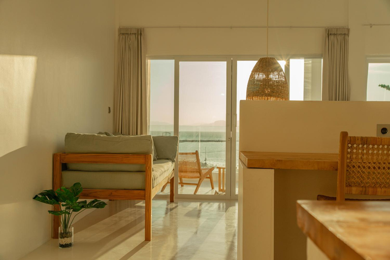Others 5, The Peak Surf House, Dompu