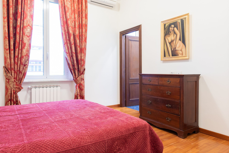 Room 4, Elegant Salandra Suite, Rome