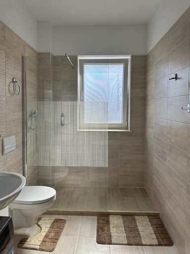 Bathroom 3, KOA | Family Crib, Brasov