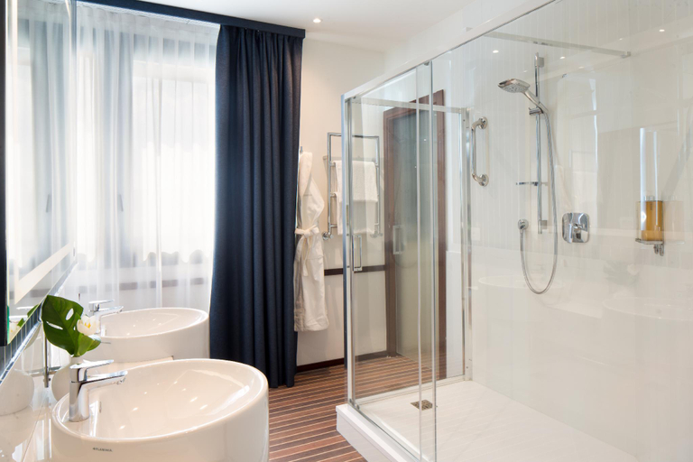 Bathroom 3