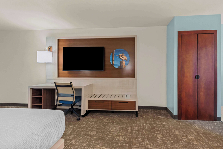 Bedroom 2, Best Western Seaway Inn, Harrison