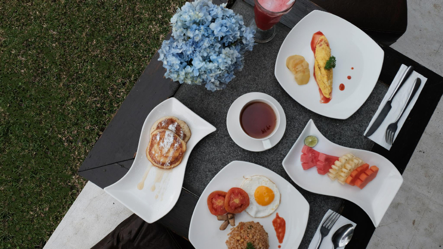 Food & Drinks 14