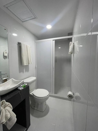 Bathroom 2, Hotel GALENO, Veracruz