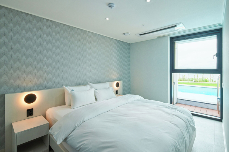 Bedroom 2, HEMIRION POOL VILLA&RESORT, Yeosu