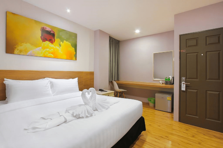 Bedroom 4, Pula Silom, Bang Rak