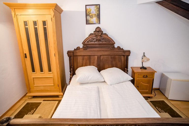 2, HOTEL MARION, Dumbraveni
