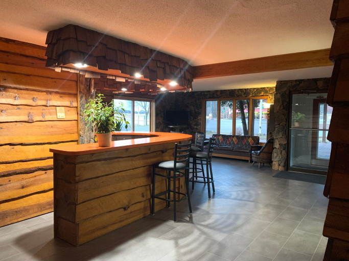 Others 4, Bridge Inn Tomahawk -1st Floor, 2 Queen Size Bed, Walkout, River View, Lincoln