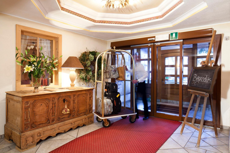 Public Area 2, Hotel Table, Bolzano