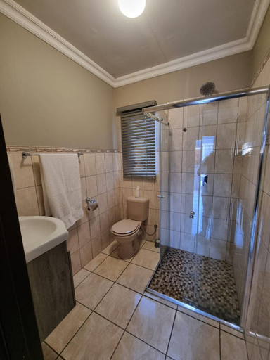 Bathroom, The Cape Lodge, Siyanda