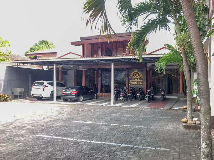 Exterior & Views 2, Mirabell Hotel RedPartner, Malang