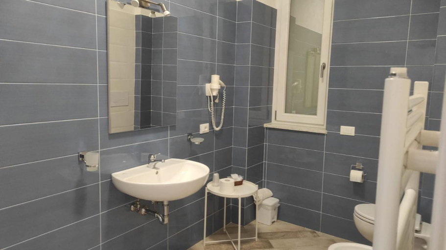 Others 3, La Perla del Tirreno Guest House, Salerno