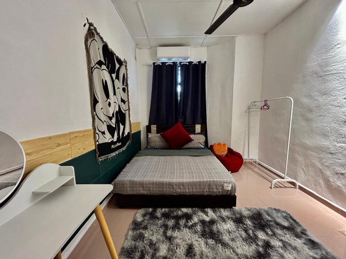 Bedroom 9