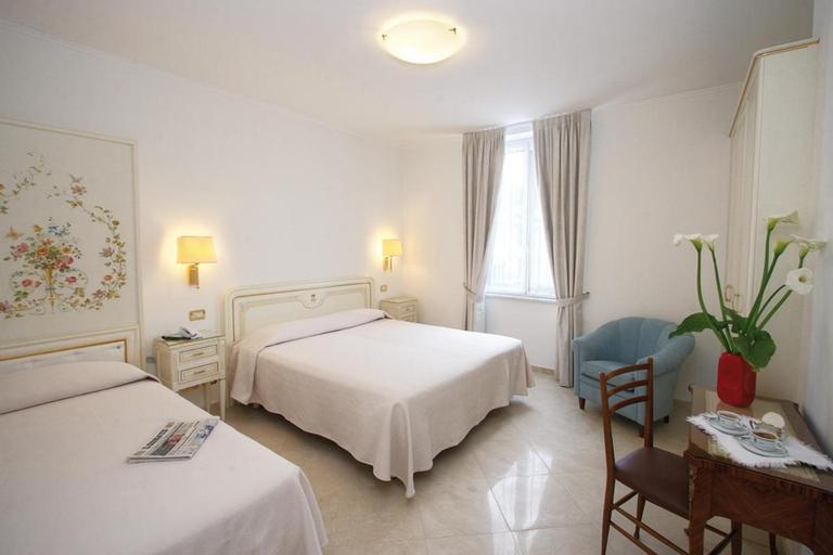 Bedroom 2, Genovese Villa Elena Appartamenti, Savona