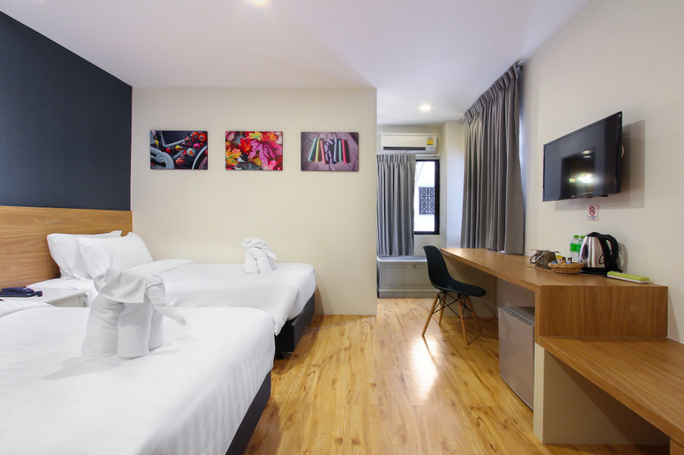 Bedroom 25