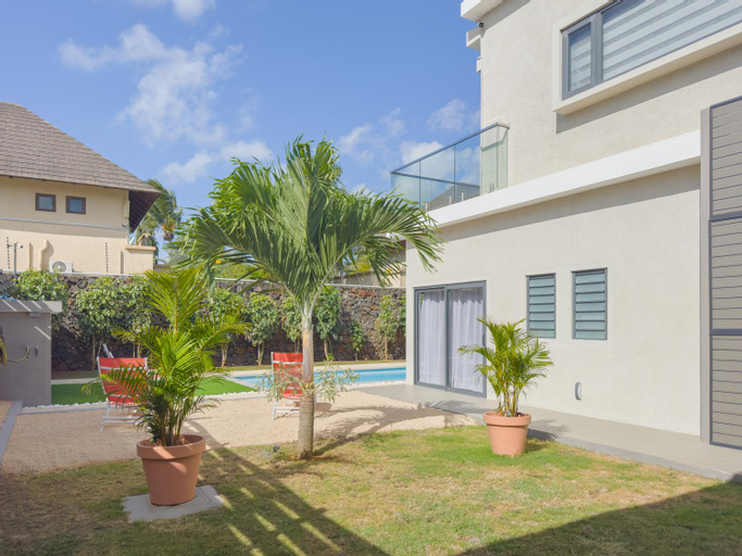 Spacious 4 Bedrooms Villa with infinity pool