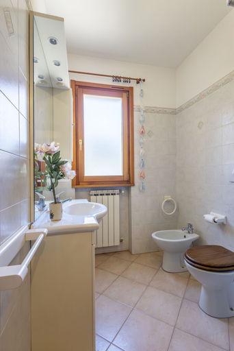 Room 4, Spacious Apartment With Terrace by Wonderful Italy, Imperia