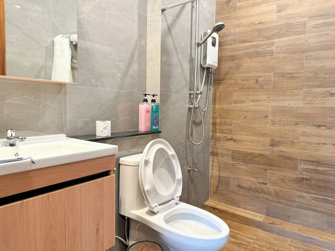 Bathroom 3, Ashi Poshtel, Muang Chiang Mai