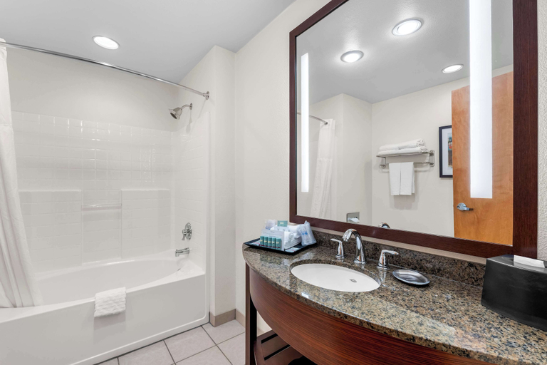 Bathroom 4, Best Western Rocky Mountain Lodge, Flathead
