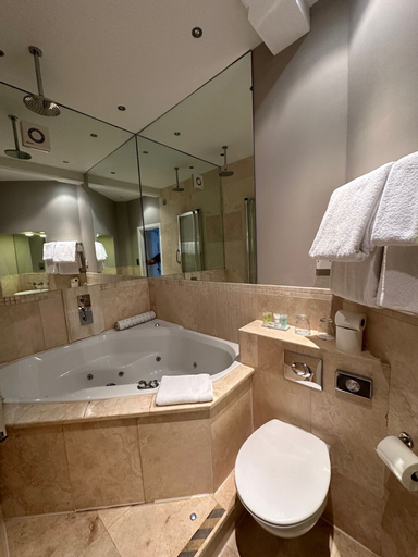 Bathroom 7