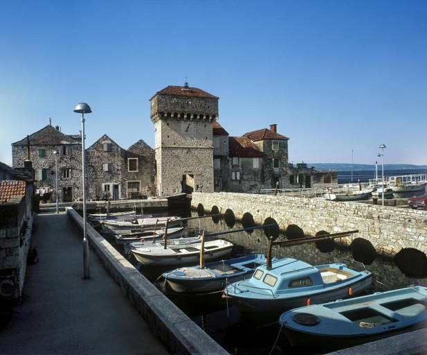 Others 4, Apartmani LE-LU, Kaštela