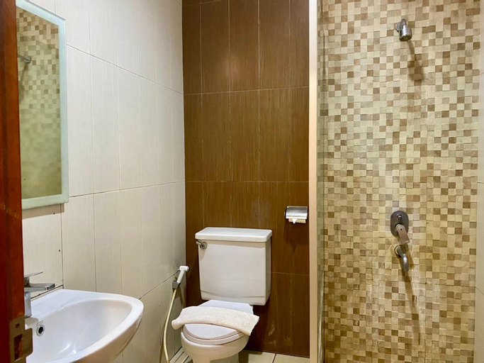 Bathroom 7