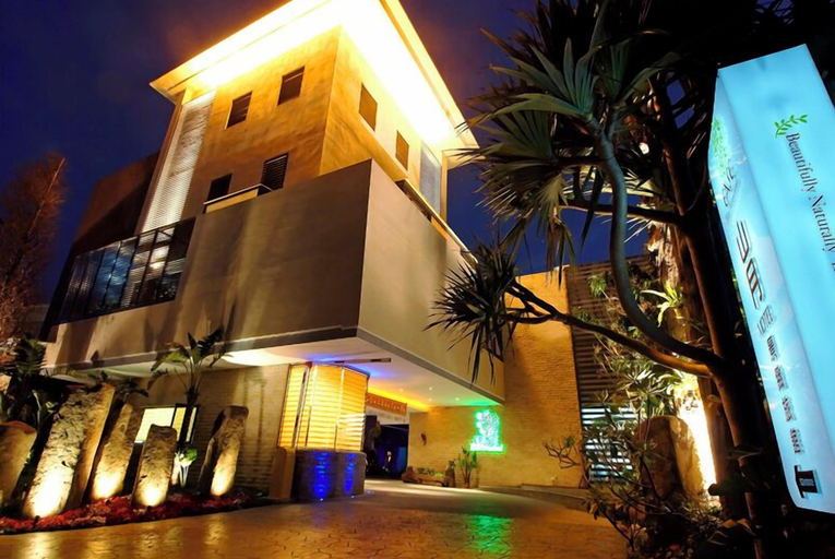Exterior & Views 2, Ease Motel, Nantou