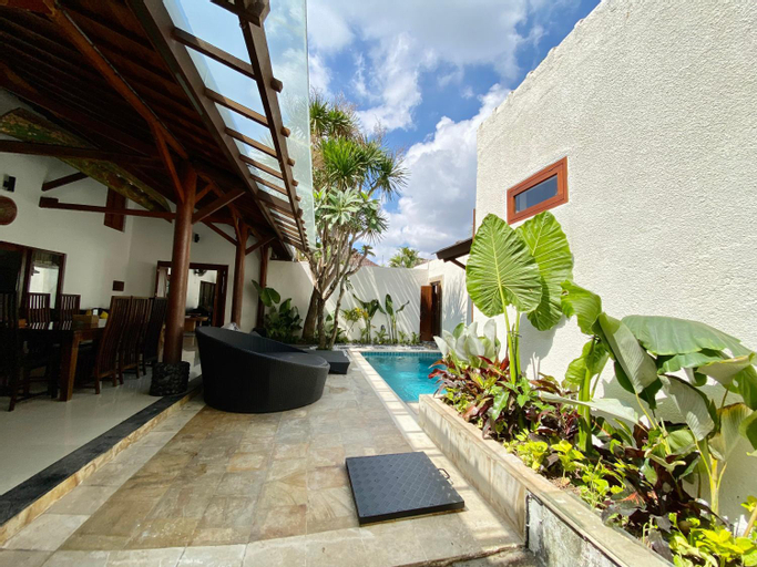 Swimming Pool 15