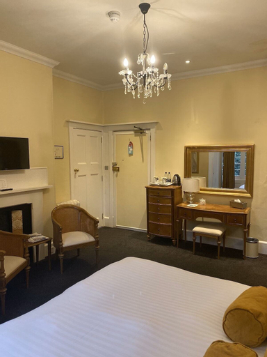Bedroom 13